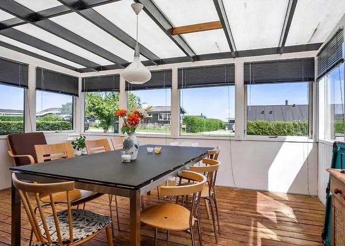 بيت للعطل Sj295-hejls-hegnet-1 *